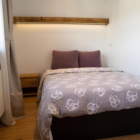 Garconniere In Niedernsill Apartment Exterior foto